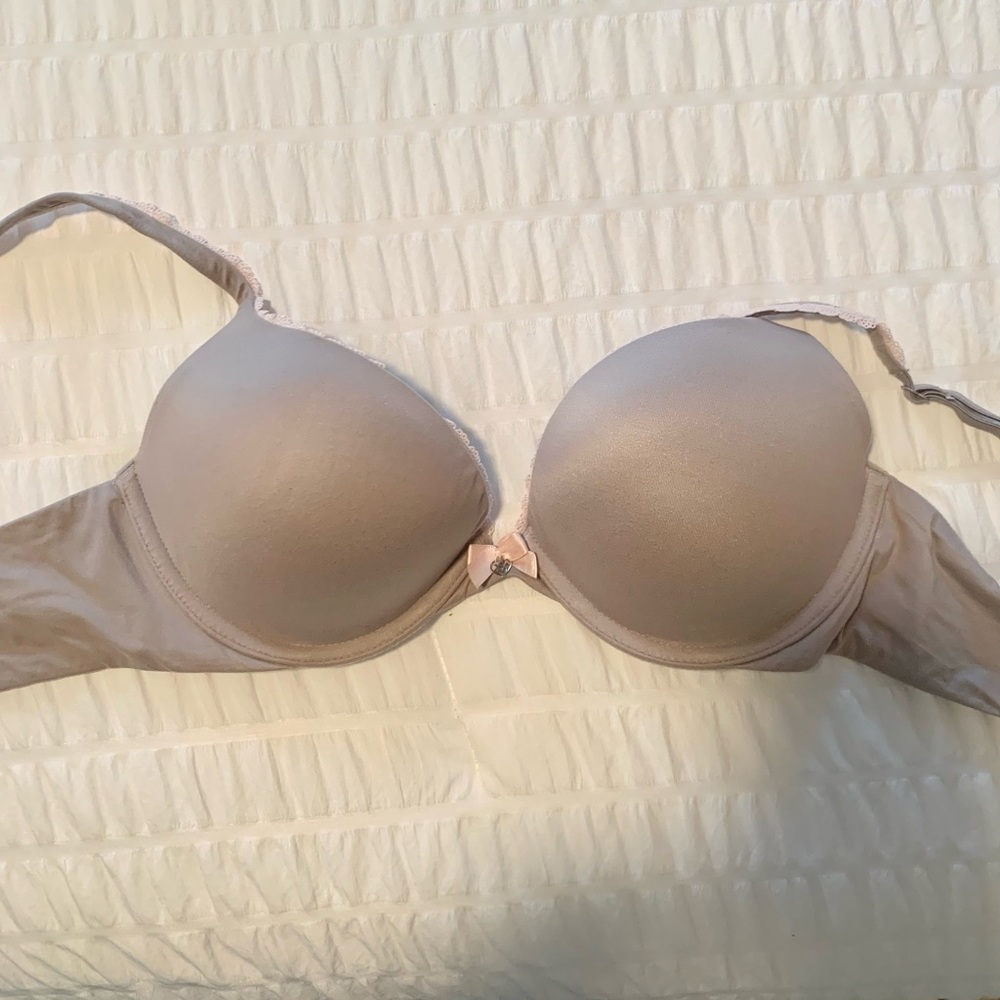 Victoria’s Secret | 32D Push-up Bra